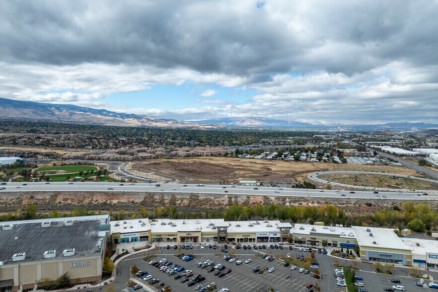 More Photos Of 13945 S Virginia St, Reno Freestanding For Lease