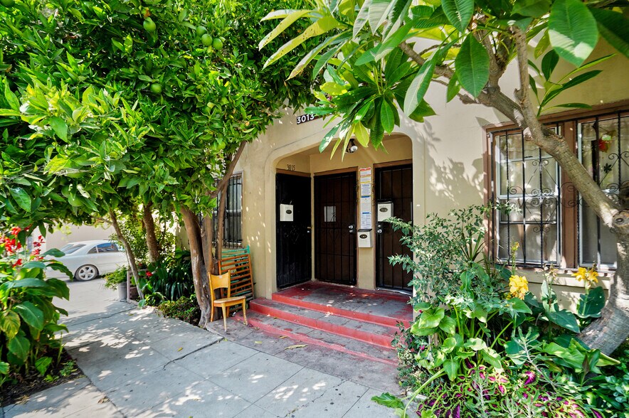 More Photos Of 3013 W 11th St, Los Angeles Apartments For Sale