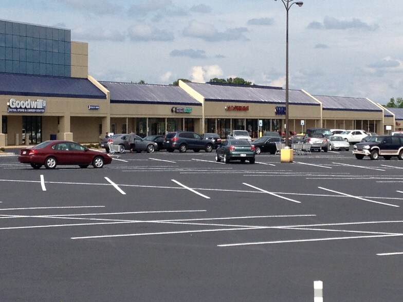 Primary Photo Of 3700 Block Pepperell Pky, Opelika Unknown For Lease