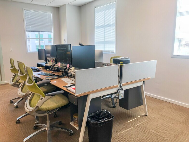 More Photos Of 355 Alhambra Cir, Coral Gables Coworking Space