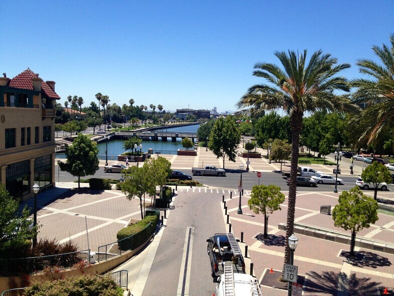 More Photos Of 125 Bridge Pl, Stockton Office For Lease