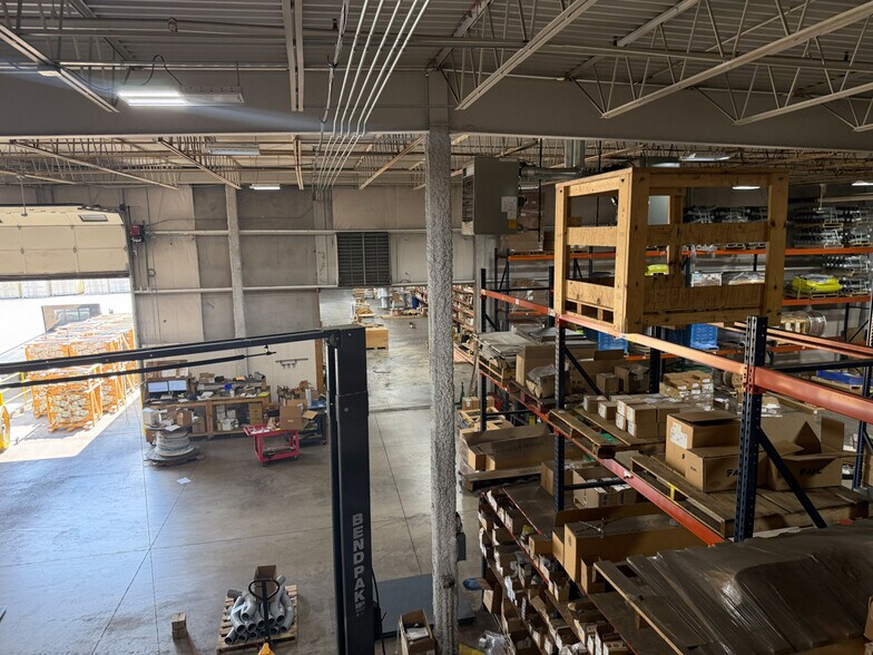 More Photos Of 4901 Prime Pky, McHenry Warehouse For Sale