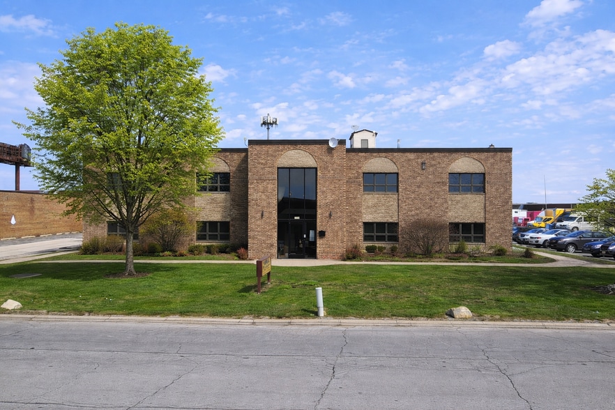 Primary Photo Of 9735 Industrial Dr, Bridgeview Light Distribution For Sale