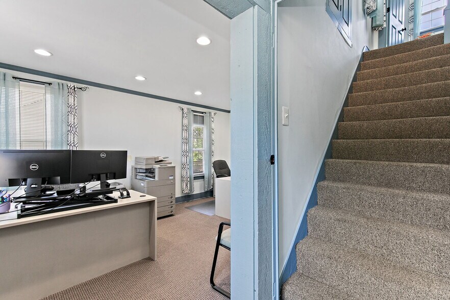 More Photos Of 55 S Madison St, Oswego Office For Sale