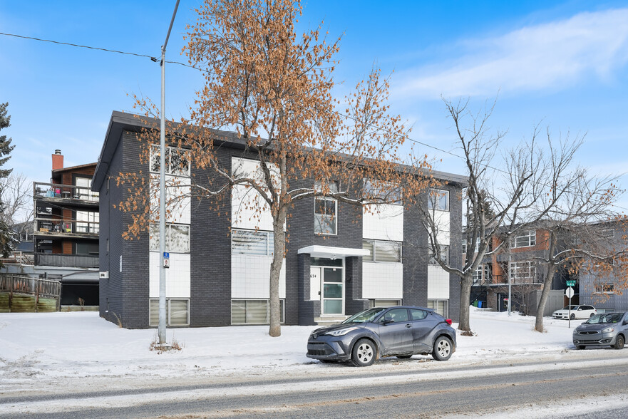 More Photos Of 1624 26 Av SW, Calgary Apartments For Sale