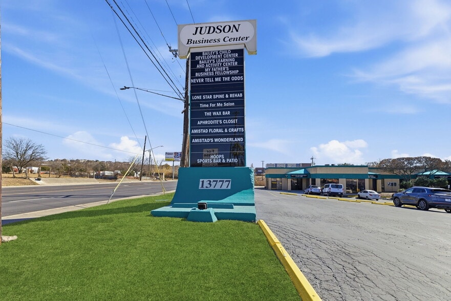 Primary Photo Of 13777 Judson Rd, San Antonio Unknown For Lease