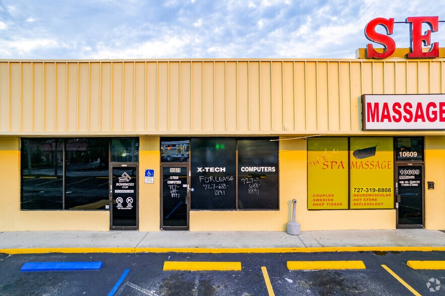 More Photos Of 10601-10641 117th Dr, Largo Restaurant For Lease