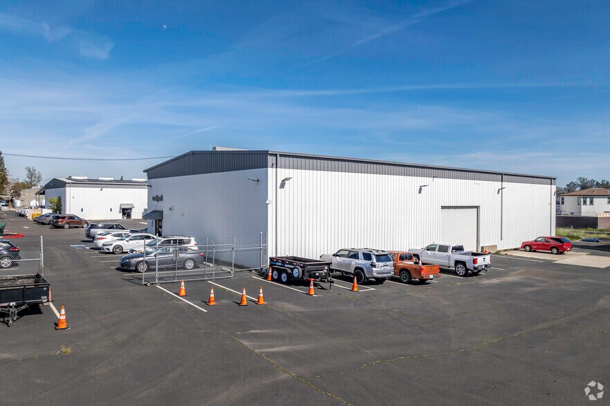 More Photos Of 4335 Pacific St, Rocklin Manufacturing For Sale