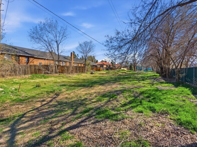 More Photos Of 0 Lakeside Dr, Reno Land For Sale