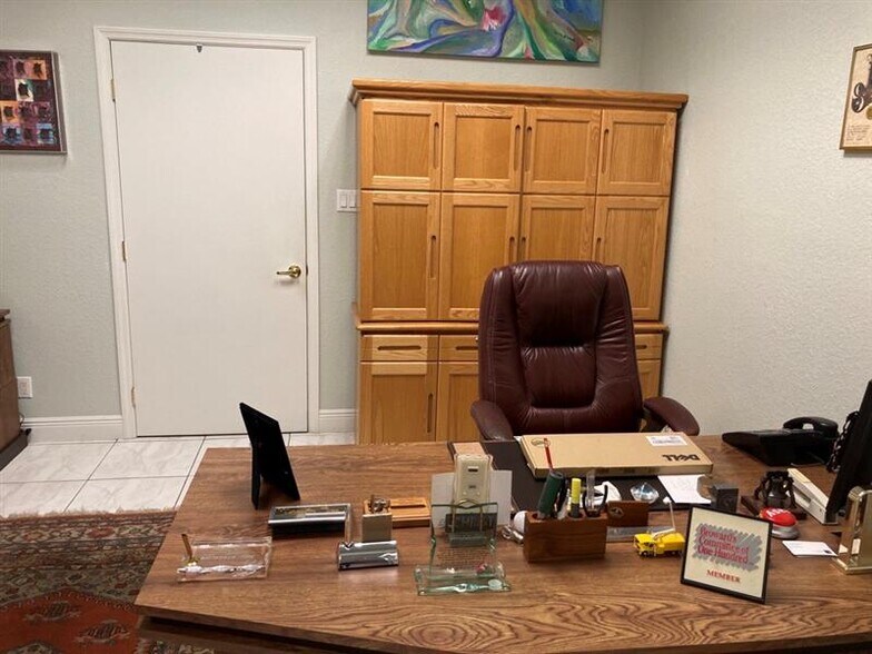 More Photos Of 2031 NW 22nd St, Pompano Beach Warehouse For Lease