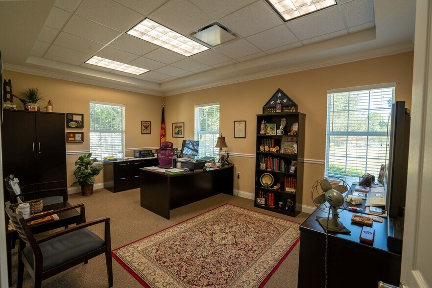 More Photos Of 1341 Providence Rd, Brandon Coworking Space