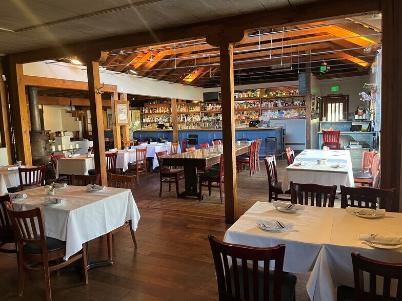 More Photos Of 5862-5872 Doyle St, Emeryville Restaurant For Sale