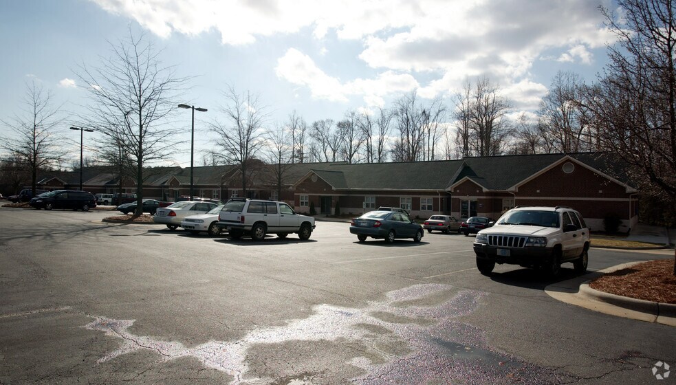 More Photos Of 280 Broad St, Kernersville Medical For Sale
