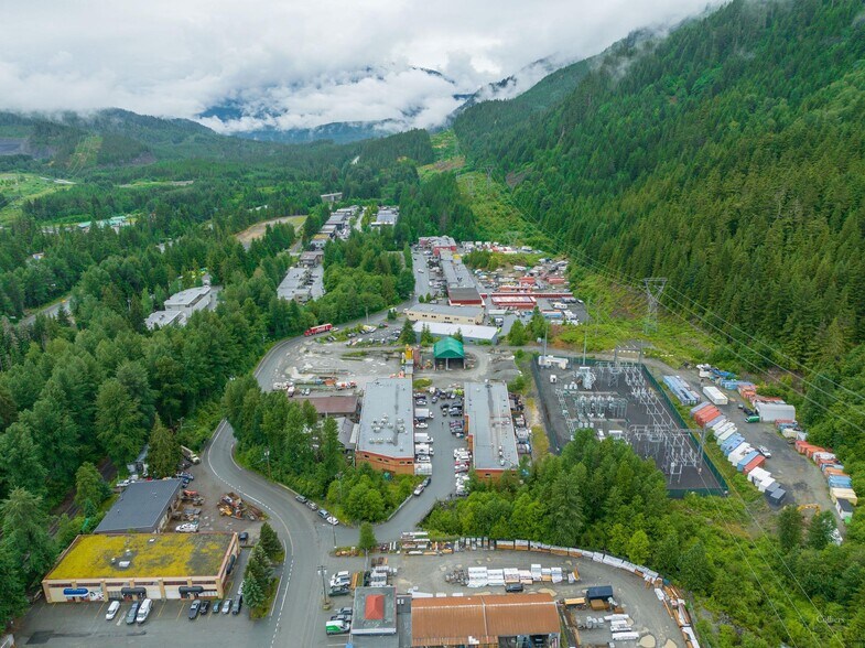 More Photos Of 1330 Alpha Lake Rd, Whistler Warehouse For Sale