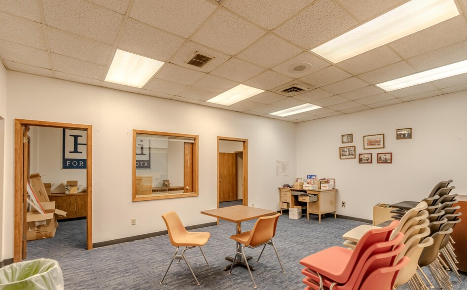 More Photos Of 1100 Basin Ave, Bismarck Flex For Sale