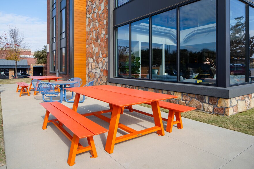 More Photos Of 130 N Preston Rd, Prosper Office For Lease