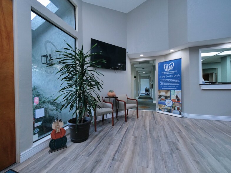 More Photos Of 905 Secret River Dr, Sacramento Medical For Sale