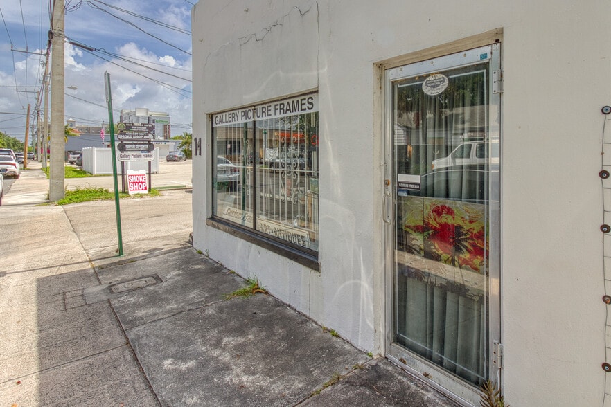 More Photos Of 13-17 N Federal Hwy, Dania Storefront For Sale
