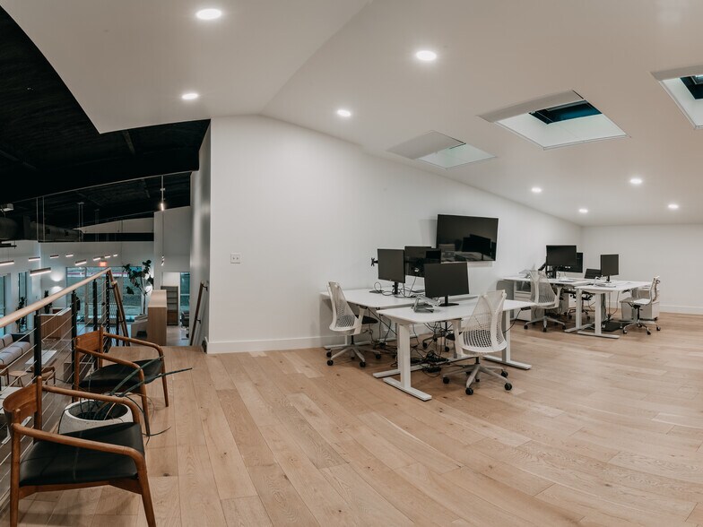 More Photos Of 9555 Harmon Rd, Fort Worth Office For Lease