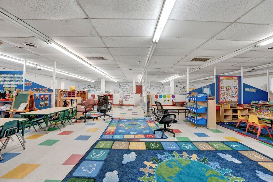 More Photos Of 4826 Cromwell Ave, Memphis Daycare Center For Sale