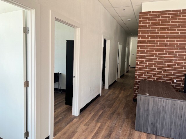 More Photos Of 127 W Main St, Ardmore Office For Lease