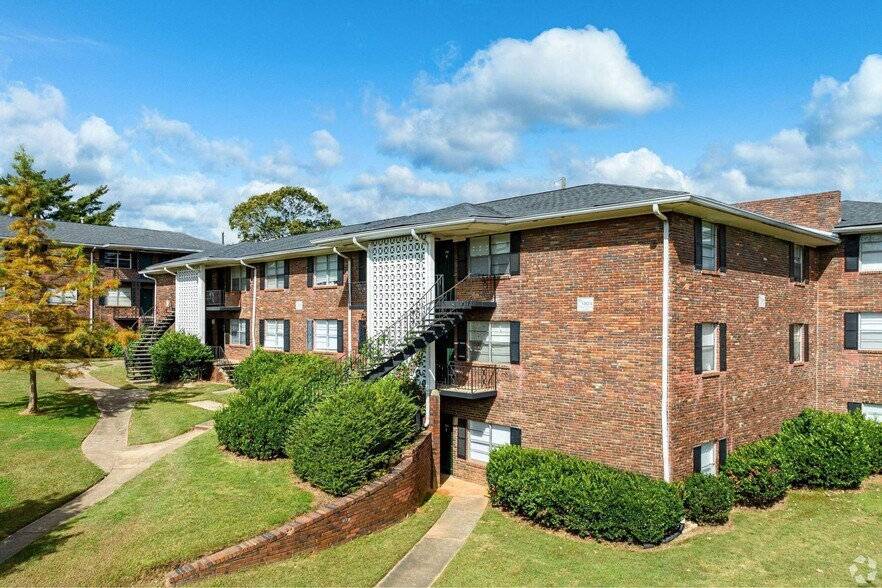 More Photos Of 1988 Plaza Ln SW, Atlanta Apartments For Sale