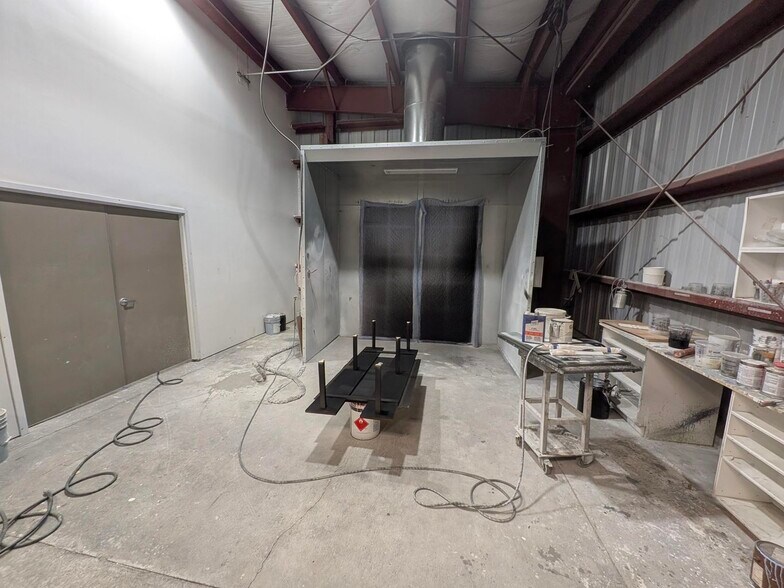 More Photos Of 3728 Byrnes Dr, Saint Stephen Showroom For Sale