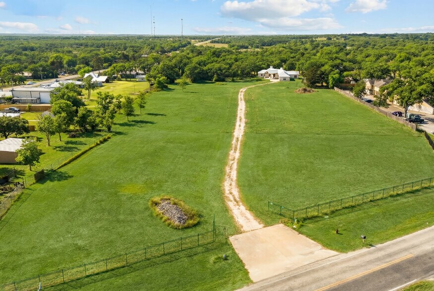 More Photos Of 145 State Loop 92, La Grange Specialty For Sale