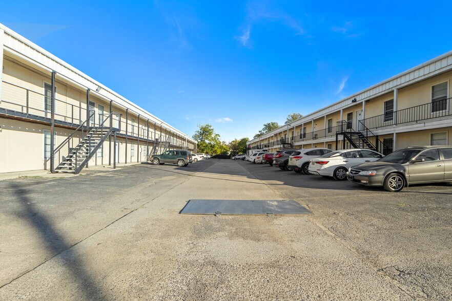More Photos Of 306 Gilmer St, Killeen Apartments For Sale