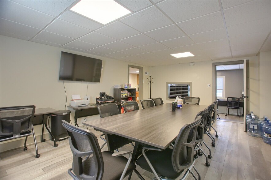More Photos Of 6 S 15th St, Camp Hill Office For Sale