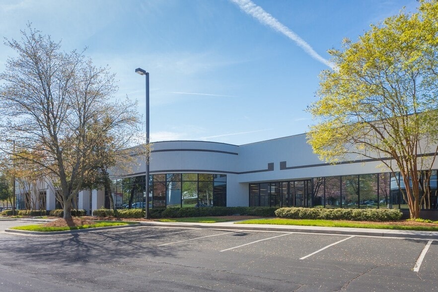More Photos Of 3100 Breckinridge Blvd, Duluth Unknown For Lease