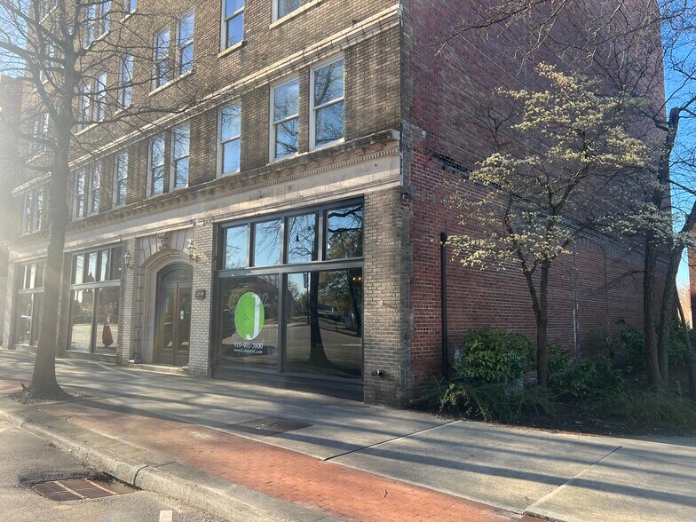 More Photos Of 417 Hay St, Fayetteville Office For Lease