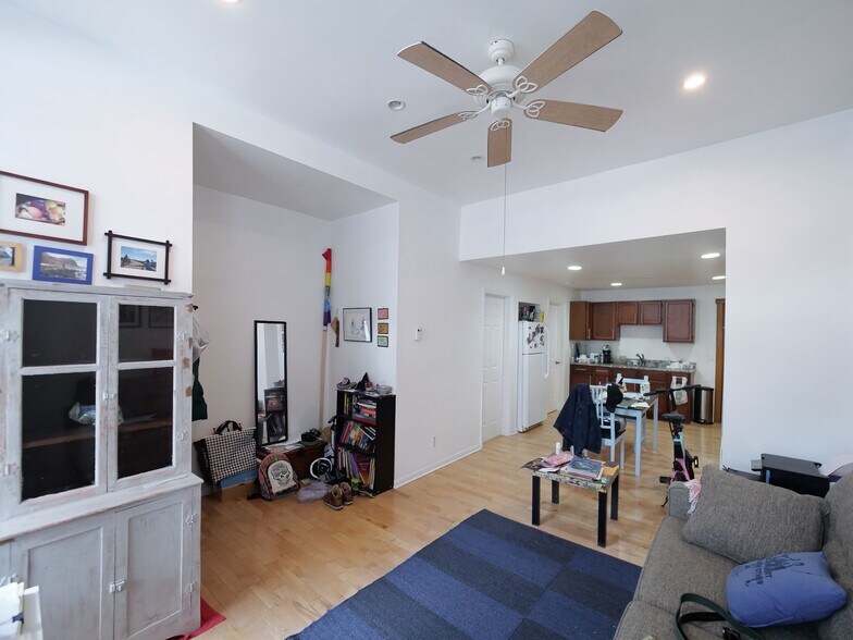 More Photos Of 2312 W 21st St, Chicago Apartments For Sale