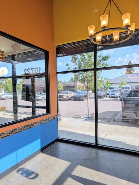 More Photos Of 10722 NW Lakeshore Ave, Vancouver General Retail For Lease