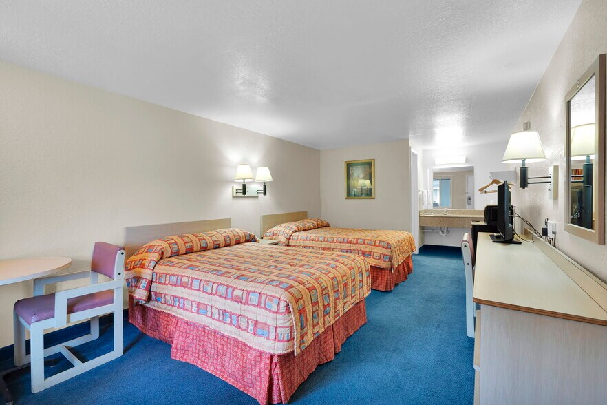 More Photos Of 8285 Dix Ellis Trl, Jacksonville Hotel For Sale