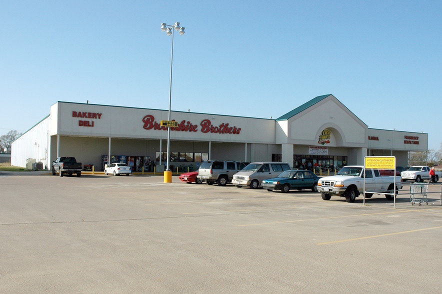 Primary Photo Of 1201 W Church St, Livingston Unknown For Lease