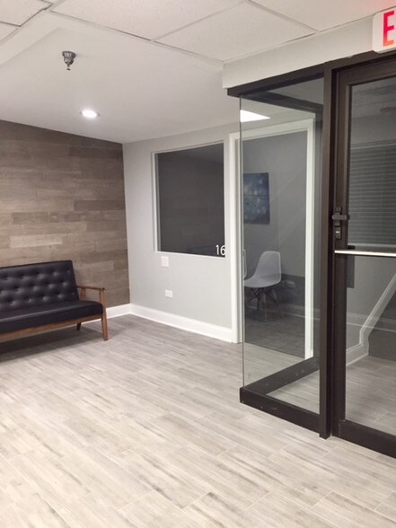 More Photos Of 5117 Main St, Downers Grove Storefront Retail Office For Lease
