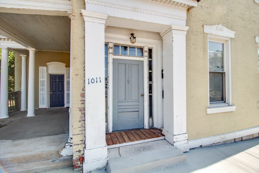 More Photos Of 1011 State St, Alton Apartments For Sale