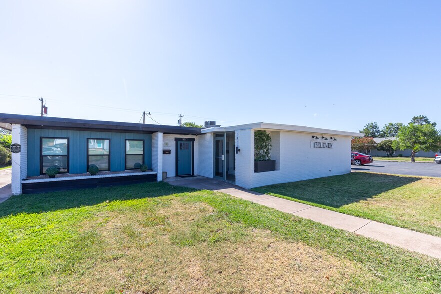 Primary Photo Of 1311 Hickory St, Abilene Office For Sale