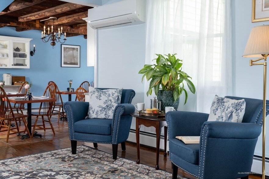 More Photos Of 15 Locke St, Kennebunkport Hospitality For Sale