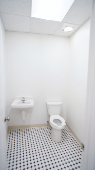 More Photos Of 97 Wall St, Norwalk Storefront For Lease