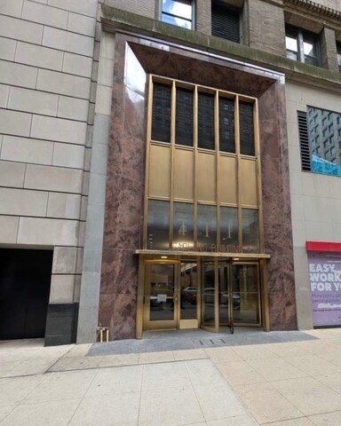 More Photos Of 50 E Washington St, Chicago Medical For Sale