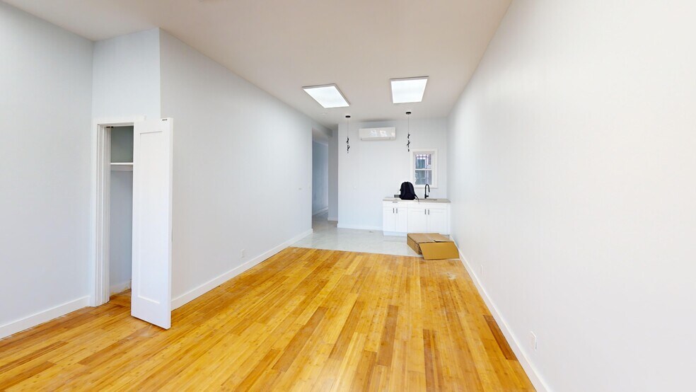 More Photos Of 484 Kings Hwy, Brooklyn General Retail For Lease