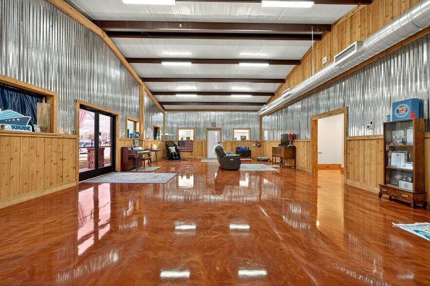 More Photos Of 4626 County Road 2200, Greenville Flex For Sale