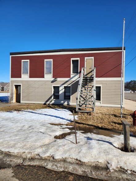 More Photos Of 1100 5th St NE, Staples General Retail For Lease