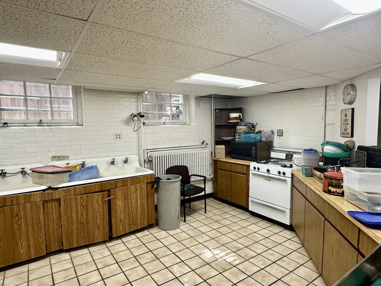 More Photos Of 600 Cooks Ln, Baltimore Religious Facility For Sale