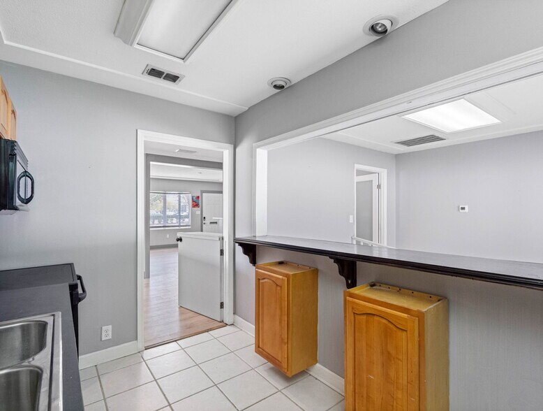 More Photos Of , Tampa Office For Sale
