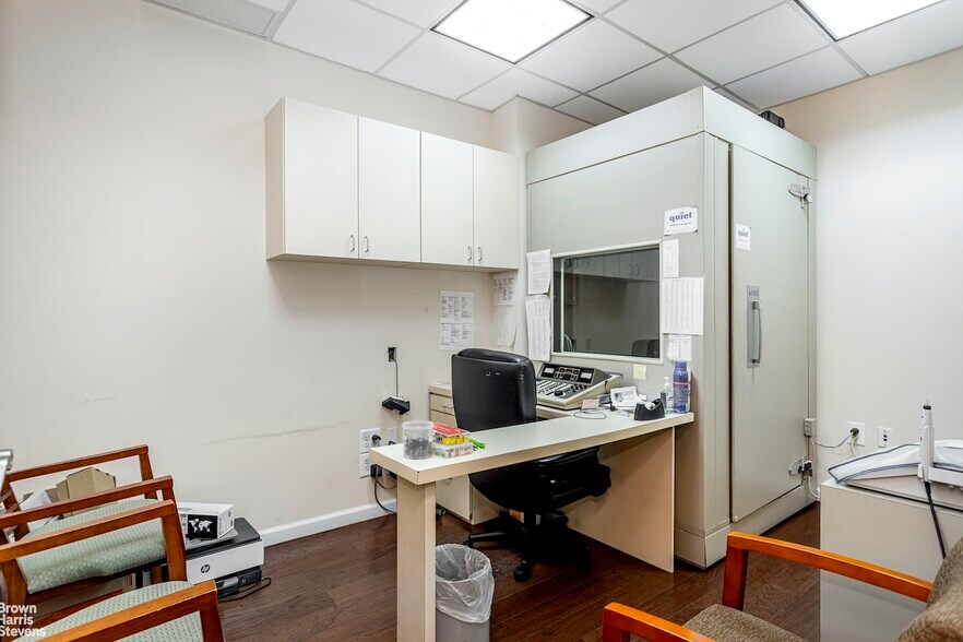 More Photos Of 30-16 30th Dr, Astoria Medical For Sale