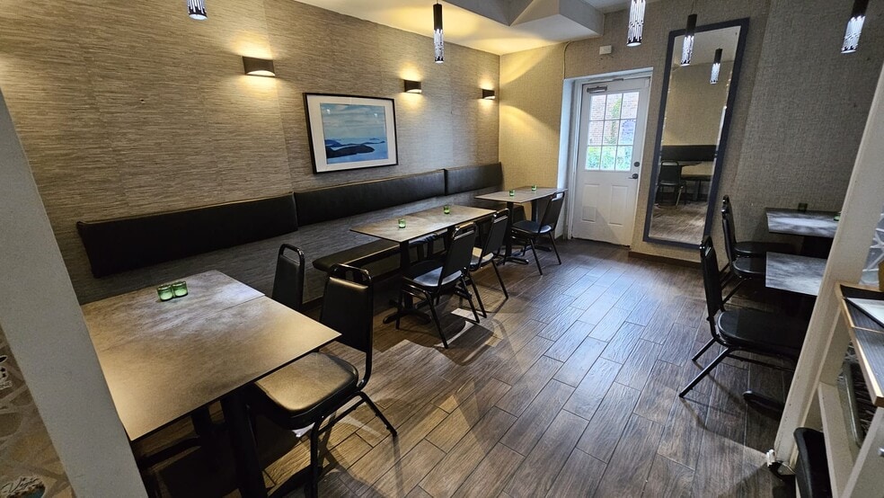 More Photos Of 226 7th Ave, Brooklyn Storefront Retail Residential For Lease