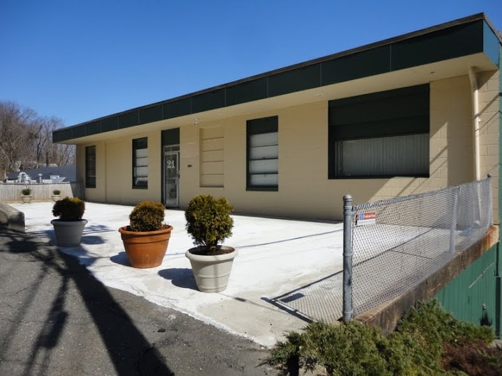 Primary Photo Of 19-21 Hazel Ter, Woodbridge Office For Lease